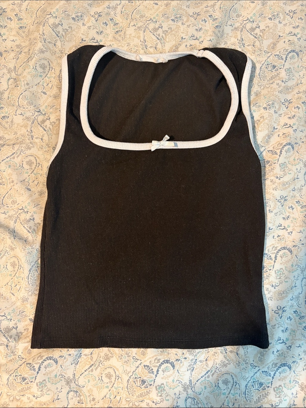 Women's Black Ribbed Tank with White Trim - Sleek Bow Accent